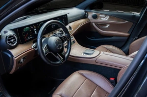 Mercedes E