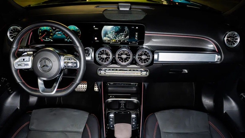 Mercedes GLB