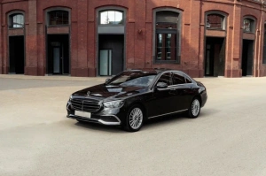 Mercedes E
